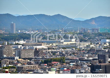 《愛知県》小牧山城からの展望 小牧市、春日井市方面 《愛知県》小牧山城からの展望 小牧市、春日井市方面 132259071