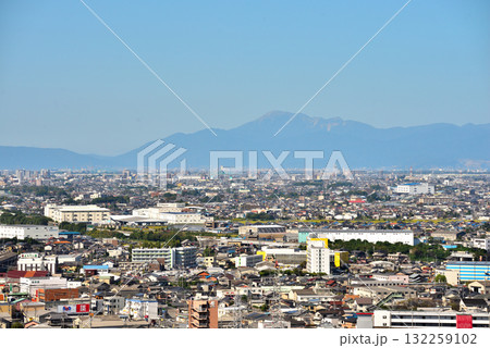 《愛知県》小牧山城からの展望　小牧市、伊吹山方面 132259102