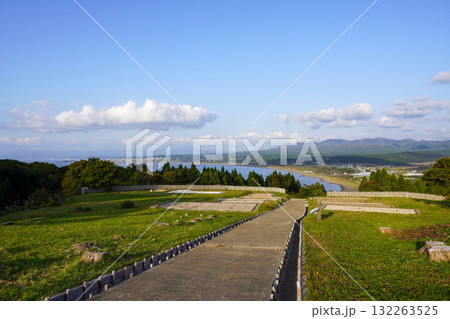 勝山館跡から眺める上ノ国の町 勝山館跡から眺める上ノ国の町 132263525