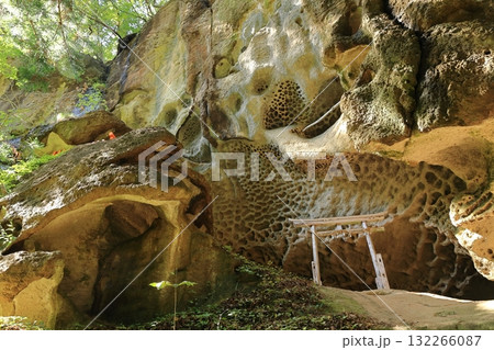 山寺の奥の垂水遺跡 132266087