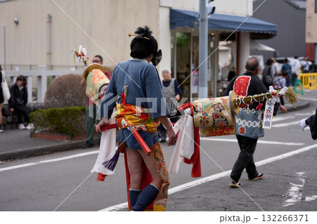 島田大祭で練り歩く大奴 132266371