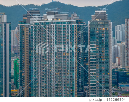 19 Oct 2025 Modern Residential Towers Rise in Kai Tak 19 Oct 2025 Modern Residential Towers Rise in Kai Tak 132266594
