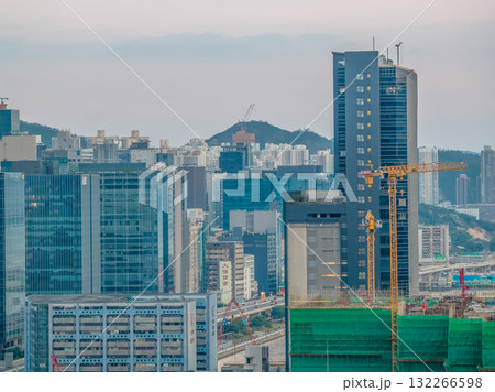 19 Oct 2025 Scenic Kowloon Bay with Modern Urban Skyline 132266598