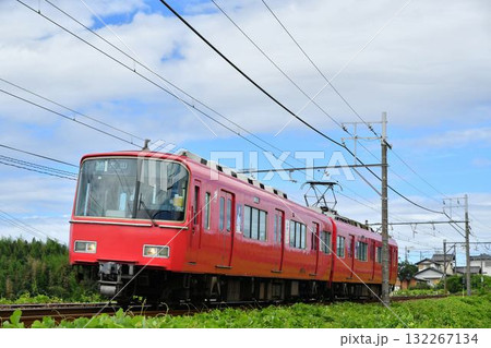 名鉄各務原線を走る6000系 6814編成 132267134