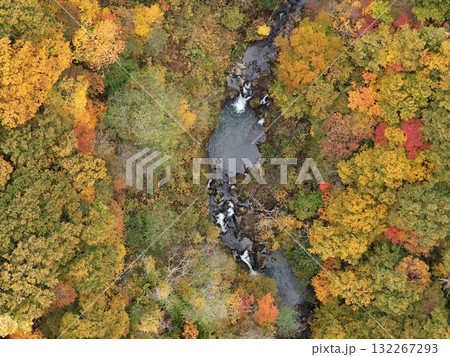 栗駒山の紅葉 空撮 栗駒山の紅葉 空撮 132267293