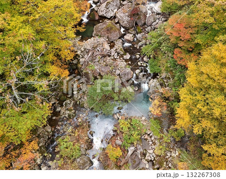 栗駒山の紅葉　空撮 132267308