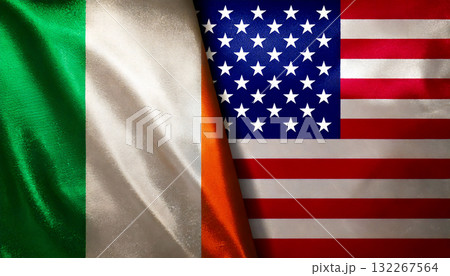 アメリカの国旗とアイルランドの国旗 132267564