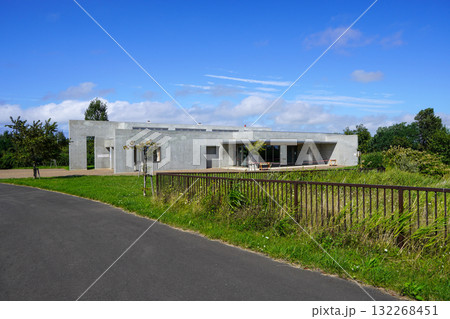 山口緑地西エリア管理棟 山口緑地西エリア管理棟 132268451