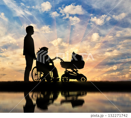 Beautiful cloudy evening sky Beautiful cloudy evening sky 132271742