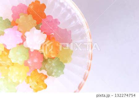 和菓子　18　カラフルな金平糖 132274754