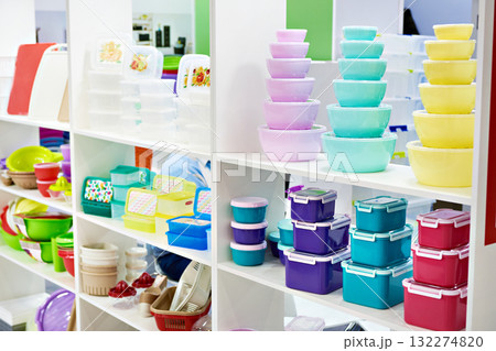 Plastic kitchen food containers in store Plastic kitchen food containers in store 132274820
