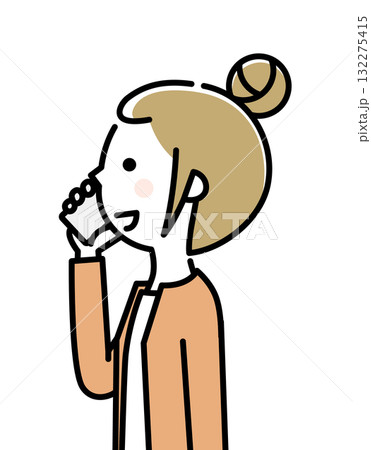 若い女性　ママ　スマホ 132275415