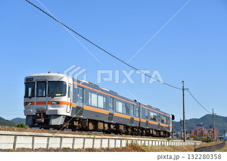 高山本線 キハ25 P104編成 132280358