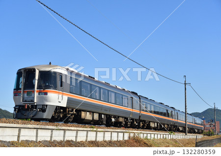 キハ85系特急ひだ 132280359