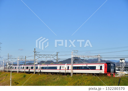 名古屋本線 競馬場前を通過する 2200系 2233編成 名古屋本線 競馬場前を通過する 2200系 2233編成 132280370