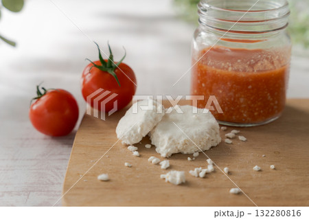 瓶に入ったトマト麹 瓶に入ったトマト麹 132280816