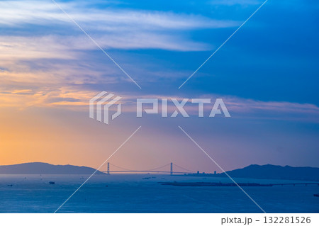 明石海峡大橋の夕景 明石海峡大橋の夕景 132281526
