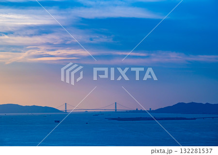 明石海峡大橋の夕景 132281537