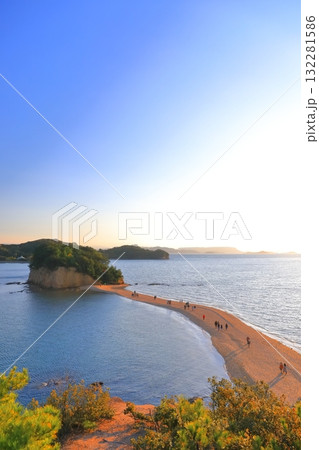 【香川県】黄昏のエンジェルロード(小豆島) 【香川県】黄昏のエンジェルロード(小豆島) 132281586