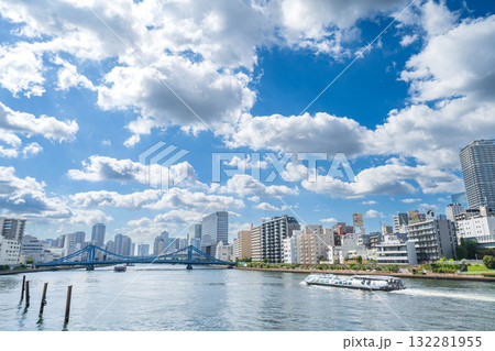 「東京都」深川付近の隅田川の風景 江東区 「東京都」深川付近の隅田川の風景 江東区 132281955