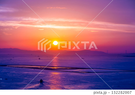 大阪湾の夕日 132282007