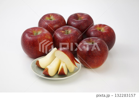 秋映　りんご（青森県産） 132283157