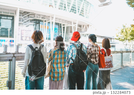 supporting my fave supporting my fave 132284073