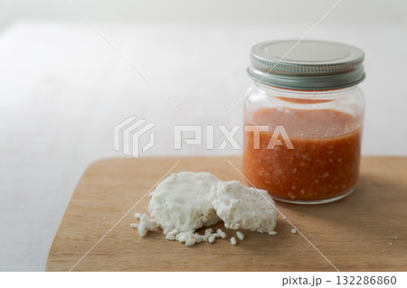 米麹とトマト麹 米麹とトマト麹 132286860