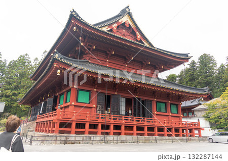 日光山 輪王寺　総本堂　三仏堂 132287144