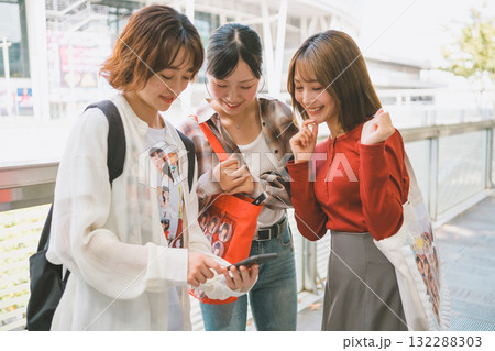 supporting my fave 132288303