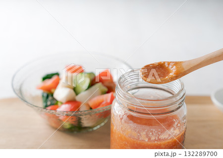 トマトサラダとトマト麹 トマトサラダとトマト麹 132289700