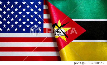 アメリカの国旗とモザンビークの国旗 132300447