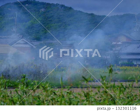 野焼きで通報 132301116