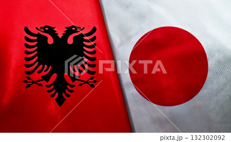 日本の国旗とアルバニアの国旗 132302092