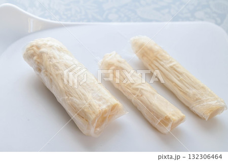 ライスペーパーで巻いたえのき ライスペーパーで巻いたえのき 132306464