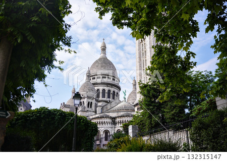Sacre Coeur Basilica in Montmartre Paris France Sacre Coeur Basilica in Montmartre Paris France 132315147