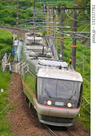 中央西線伊奈川を行く383系特急しなの A2編成 中央西線伊奈川を行く383系特急しなの A2編成 132317762
