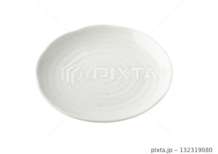 透明背景（png）に白くて丸い平皿（新粉引） 132319080
