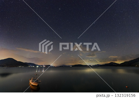 瀬戸内の冬の星景色 夜明け前に昇る春の星座 瀬戸内の冬の星景色 夜明け前に昇る春の星座 132319156