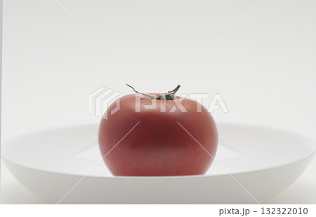 新鮮なトマト 132322010