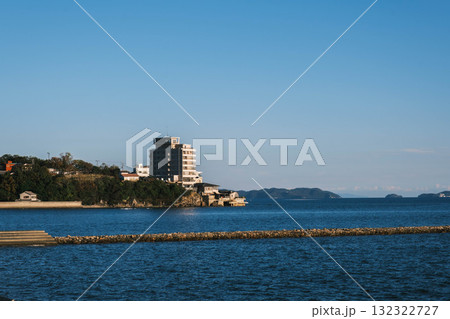 [赤穂海浜公園]海岸に建つ旅館 132322727