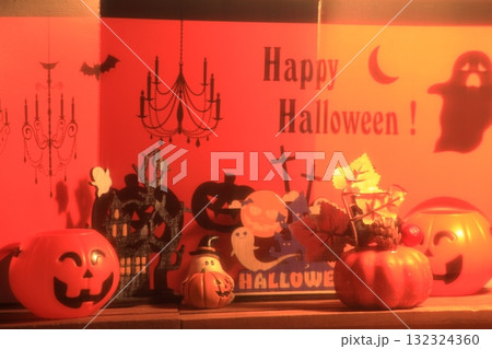 ハロウィンのかぼちゃと装飾されたデコレーション ハロウィンのかぼちゃと装飾されたデコレーション 132324360