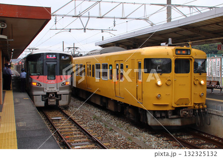 ［JR-N］赤穂線新旧電車（227系・115系） 132325132