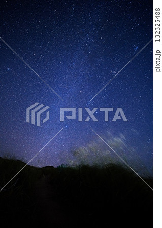 ススキの曽爾高原 満点の星空 ススキの曽爾高原 満点の星空 132325488