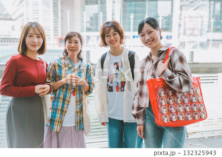 supporting my fave 132325943