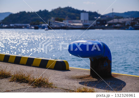 [宇野港]田舎の港町のノスタルジックな風景 132326961