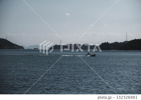 [宇野港]田舎の港町のノスタルジックな風景 132326981