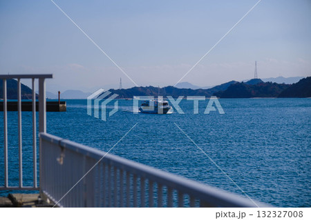 [宇野港]田舎の港町のノスタルジックな風景 132327008