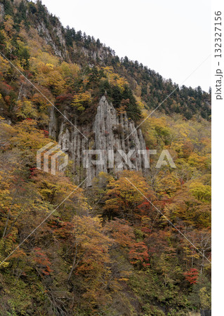 天人峡の秋 132327156