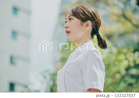 女性看護師のポートレート 女性看護師のポートレート 132327837